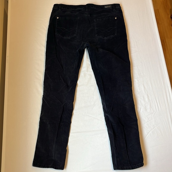 Buffalo women’s 14x30 black stretch corduroy pants - Picture 2 of 5